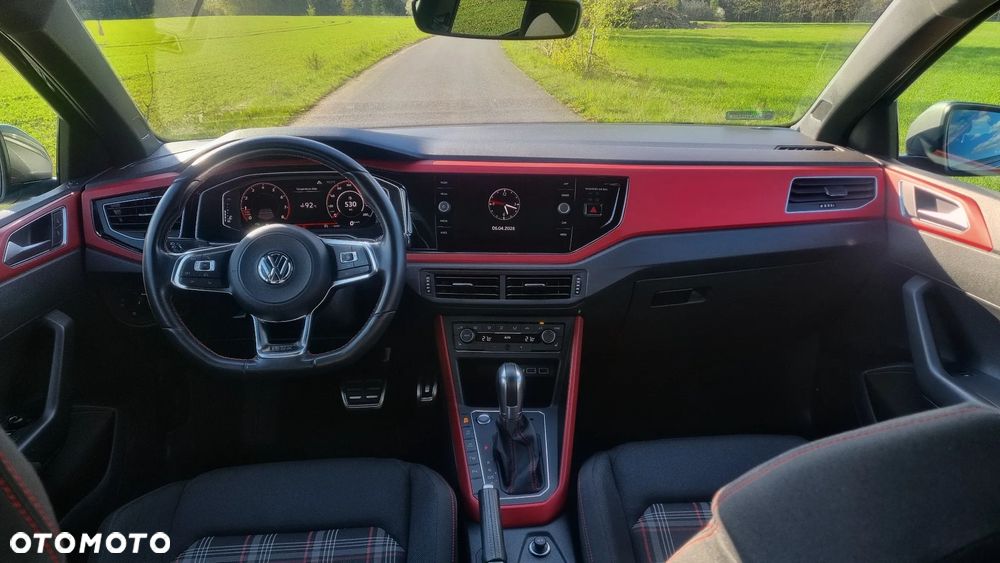 Volkswagen Polo - 7