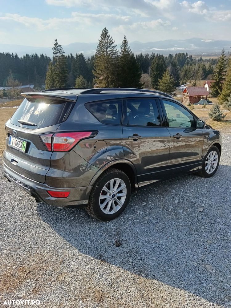 Ford Kuga 1.5 EcoBoost 4WD Aut. ST-Line - 4