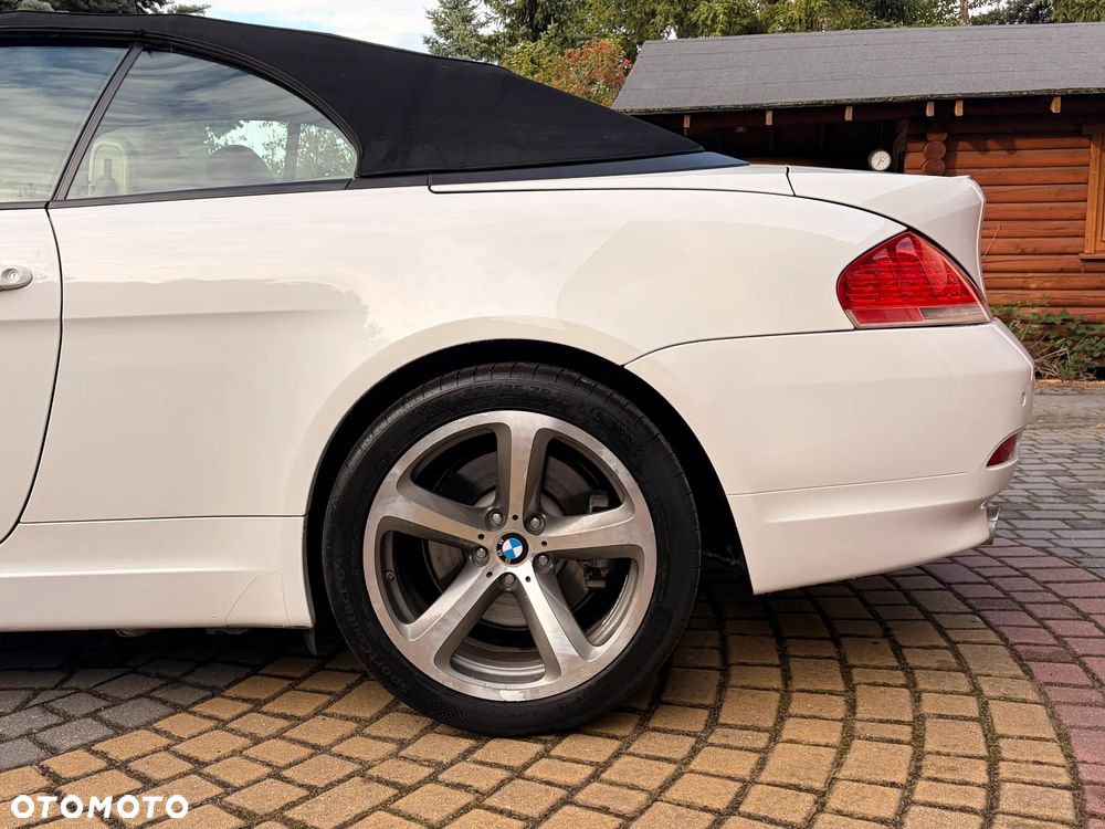 BMW Seria 6 650 i - 12
