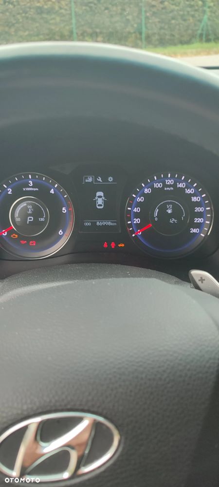 Hyundai i40 Kombi 1.7 CRDi DCT Premium - 13