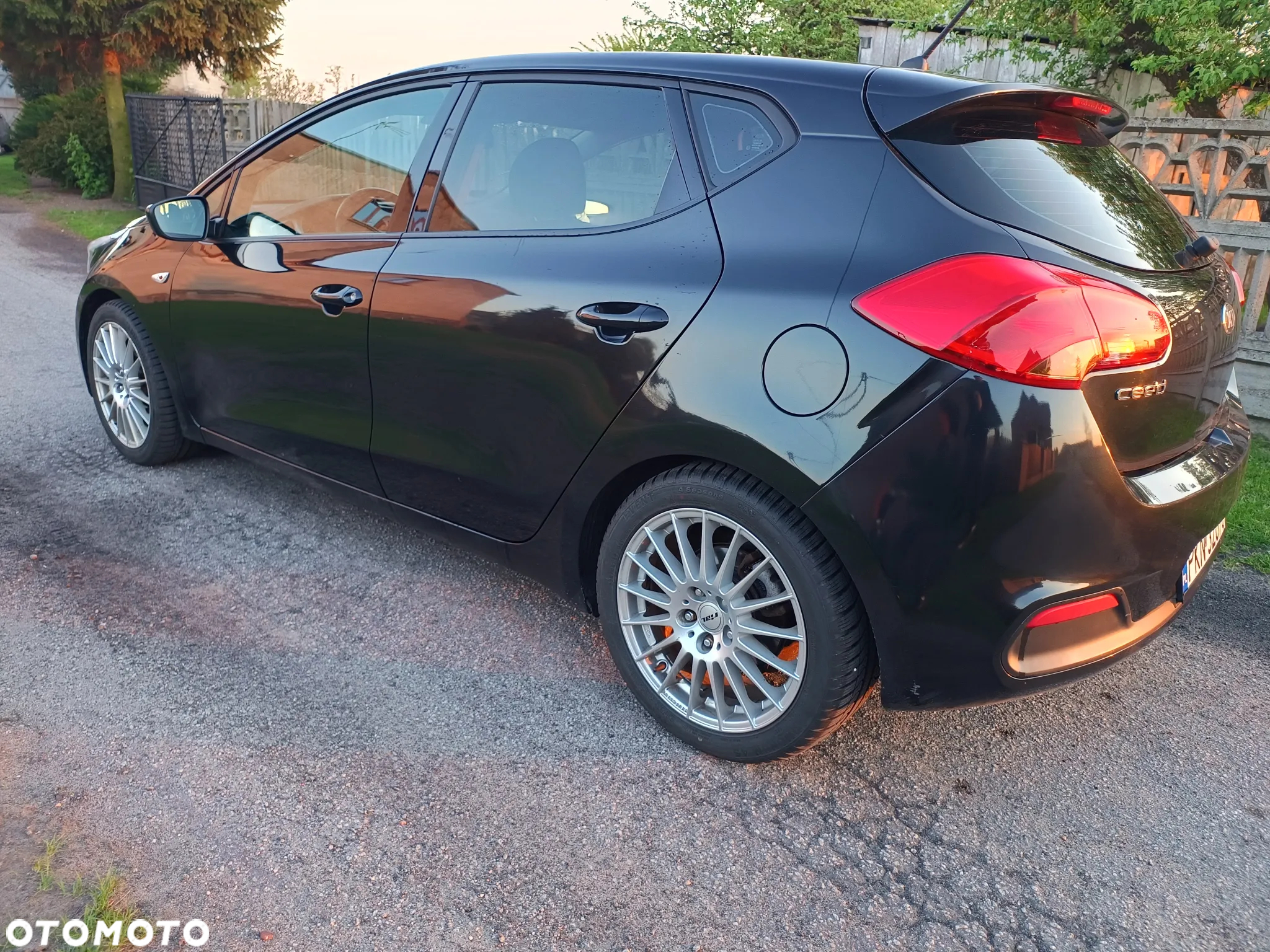 Kia Ceed - 8