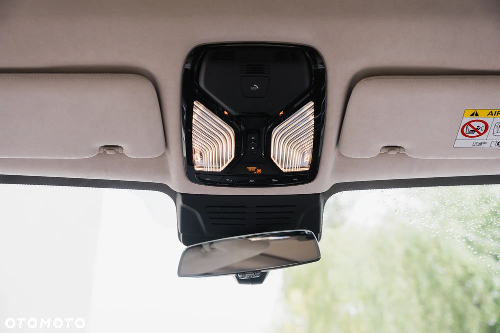BMW X7 - 21