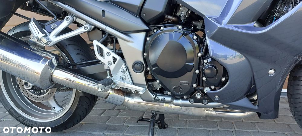 Suzuki GSX - 4