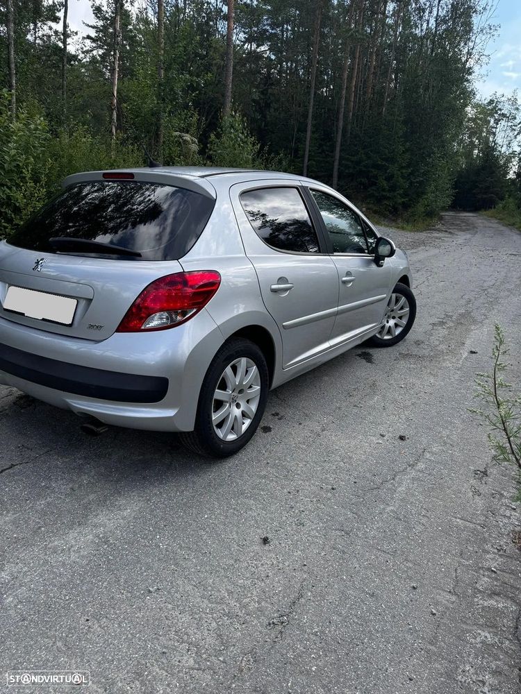 Peugeot 207 - 2