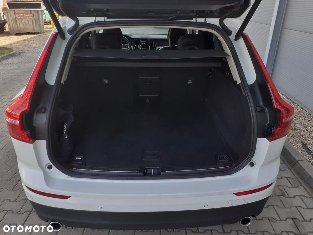 Volvo XC 60 D4 Momentum - 26