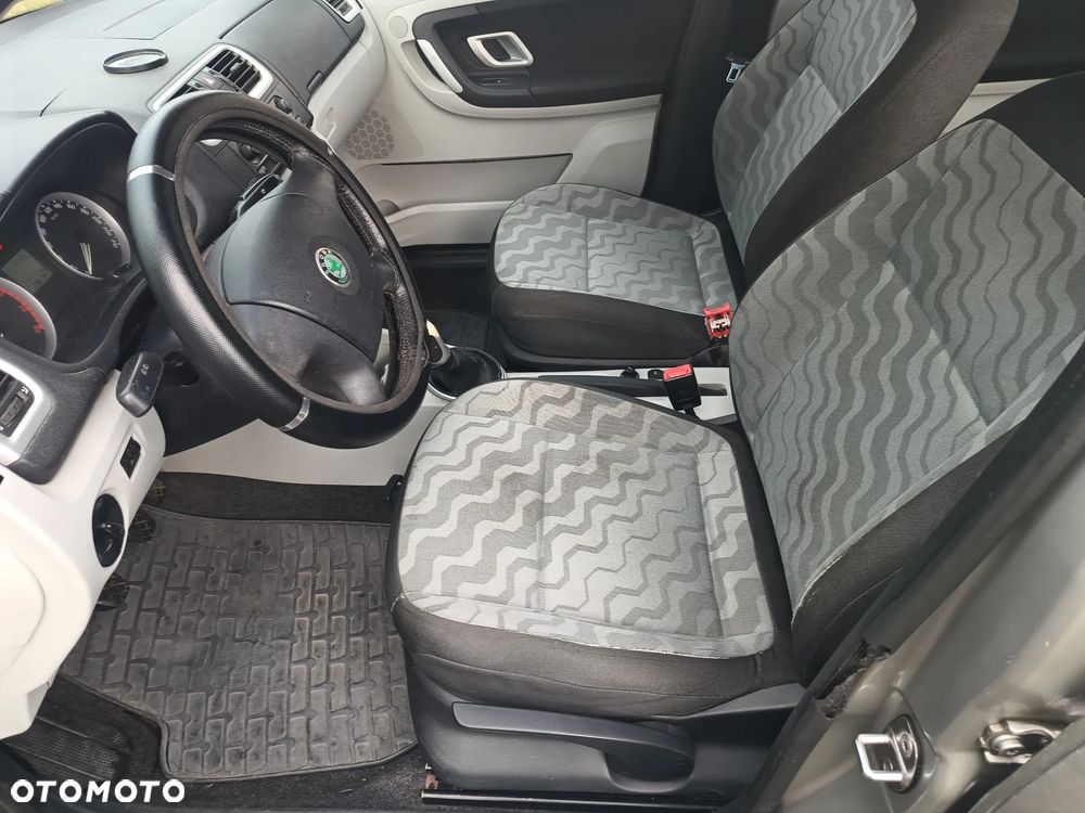 Skoda Roomster 1.6 16V - 8