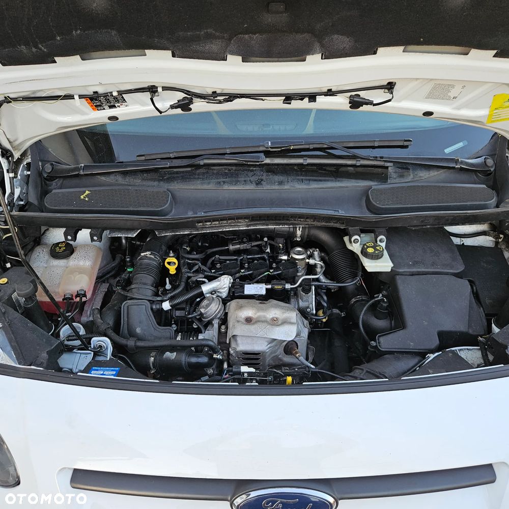 Ford Transit Connect - 16