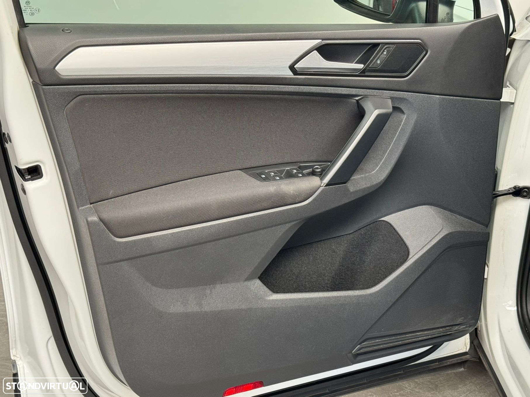 VW Tiguan 1.6 TDI Trendline - 26