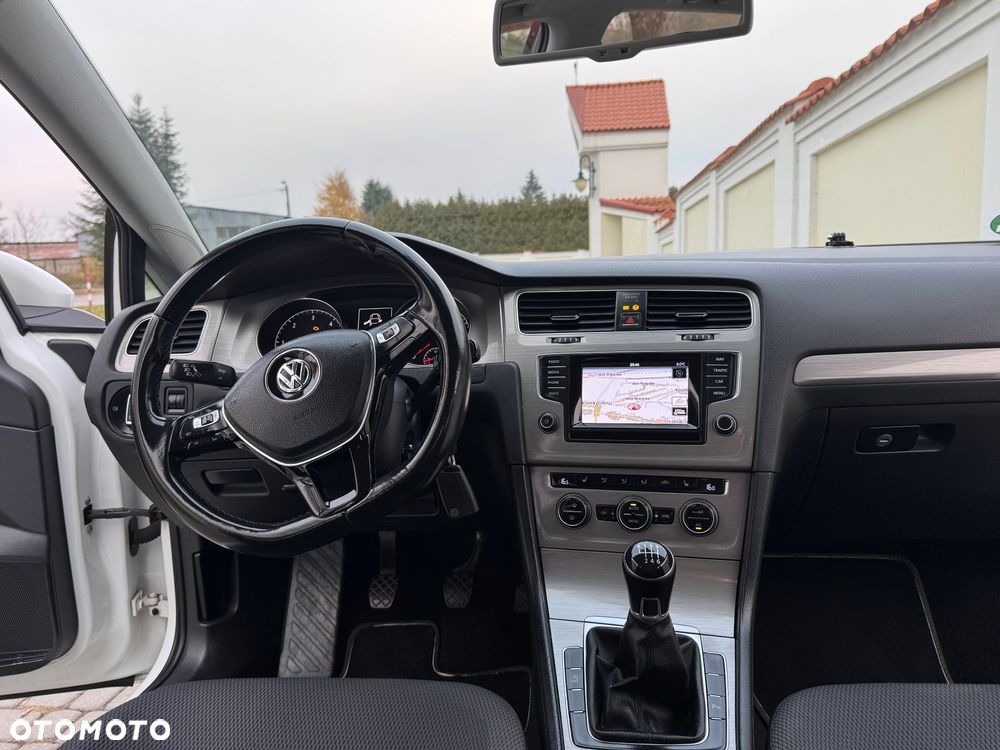Volkswagen Golf - 14