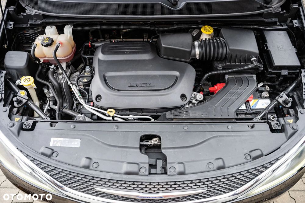 Chrysler Pacifica - 38