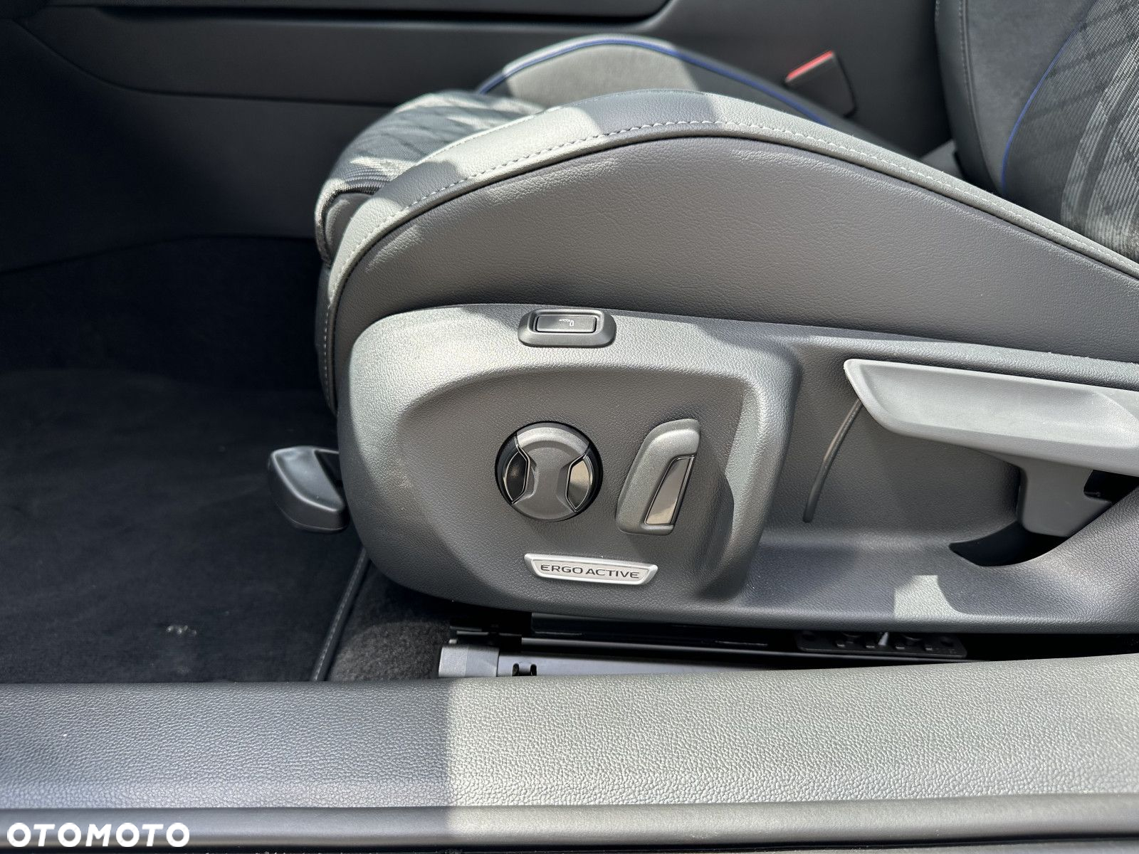 Volkswagen Passat - 15