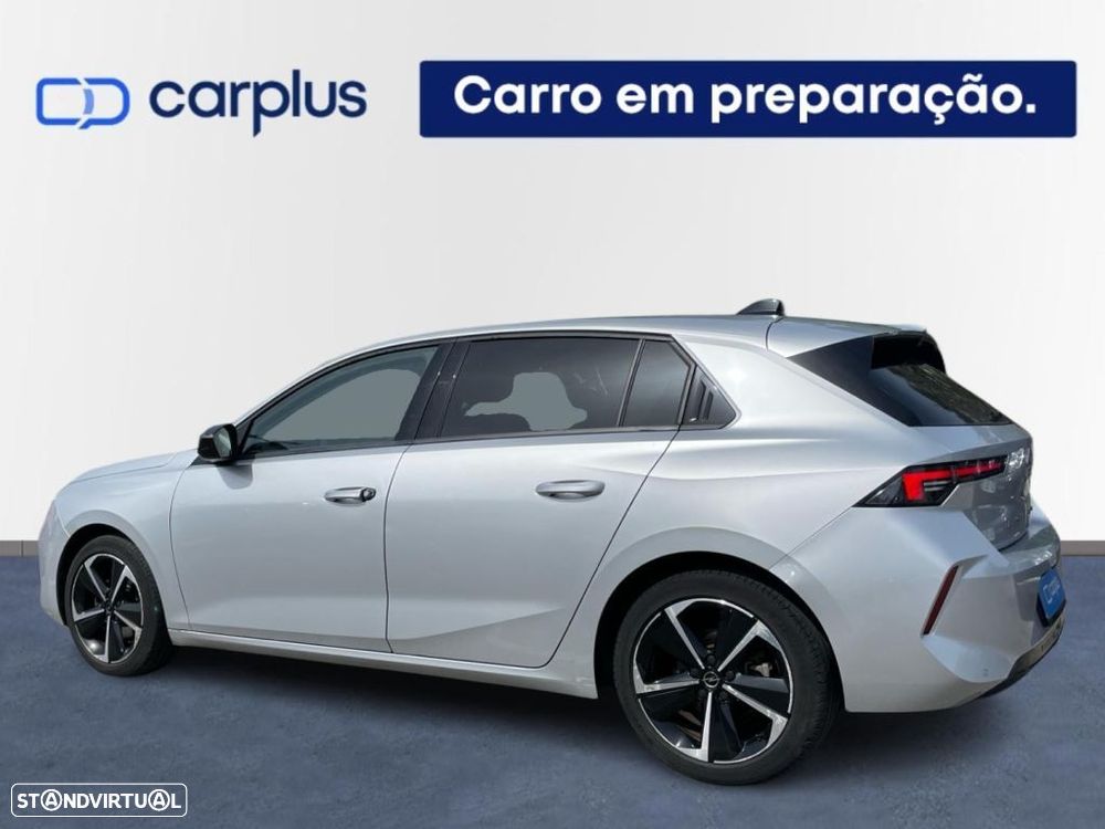 Opel Astra 1.2 T Elegance - 2