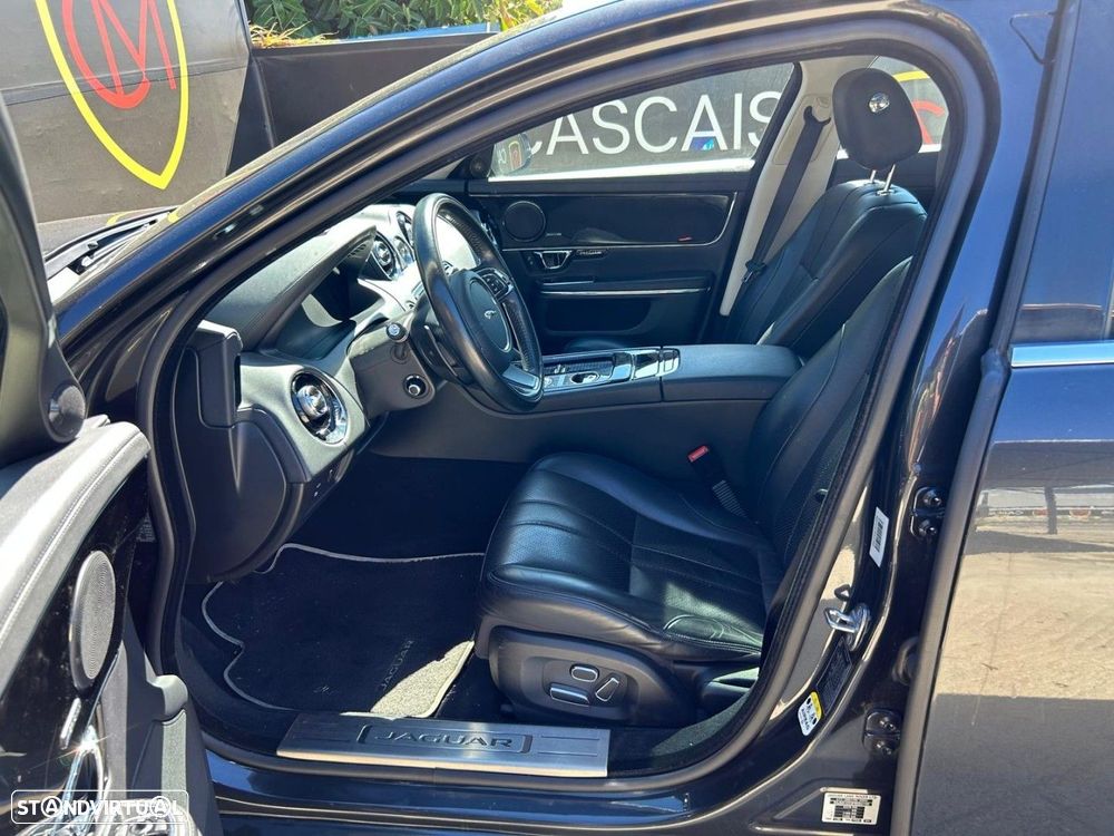 Jaguar XJ 3.0 D V6 Luxury - 10