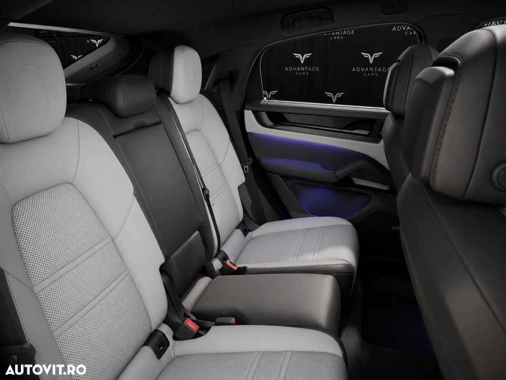 Porsche Cayenne Coupe Black Edition - 7