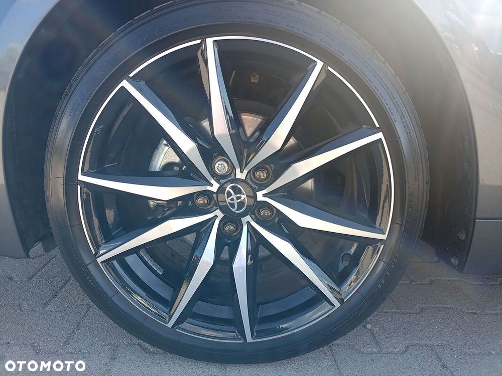 Toyota Corolla 1.8 Hybrid GR Sport Dynamic - 10
