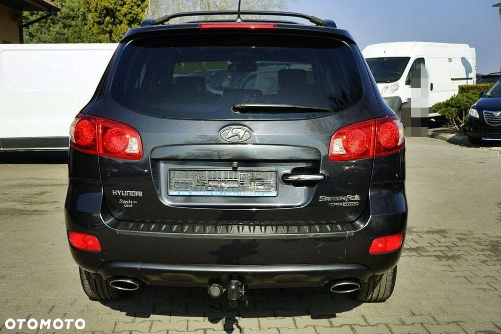 Hyundai Santa Fe - 4