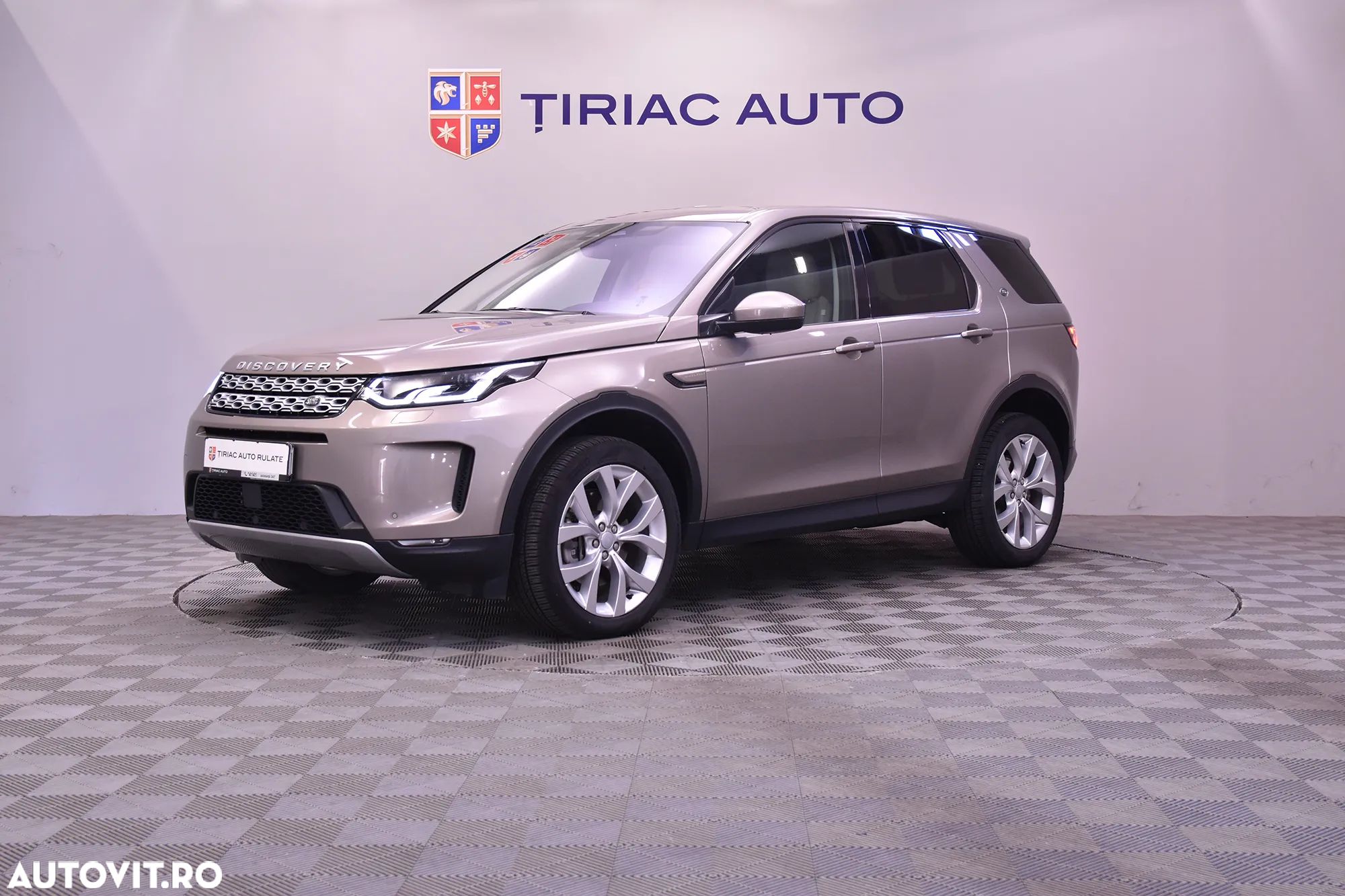 Land Rover Discovery Sport - 1