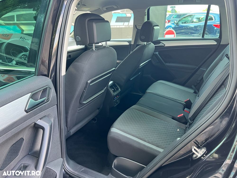 Volkswagen Tiguan 2.0 TDI SCR 4MOTION DSG R-Line - 12