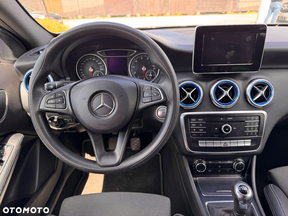 Mercedes-Benz Klasa A 160 Activity Edition - 10