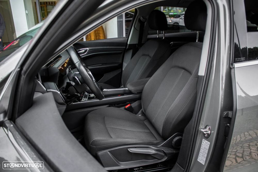 Audi Q8 e-Tron Sportback 55 quattro advanced - 26