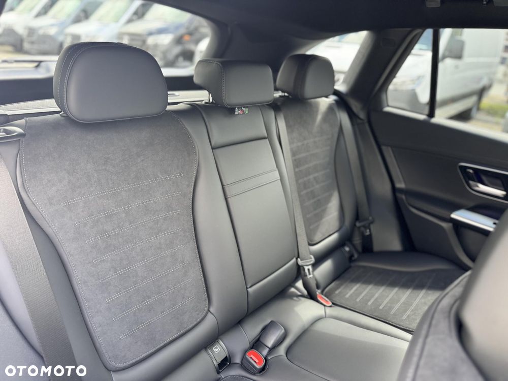 Mercedes-Benz GLC 220 d mHEV 4-Matic AMG Line - 13