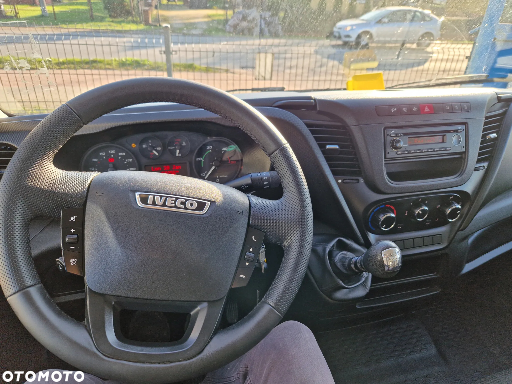 Iveco 35c13 - 25