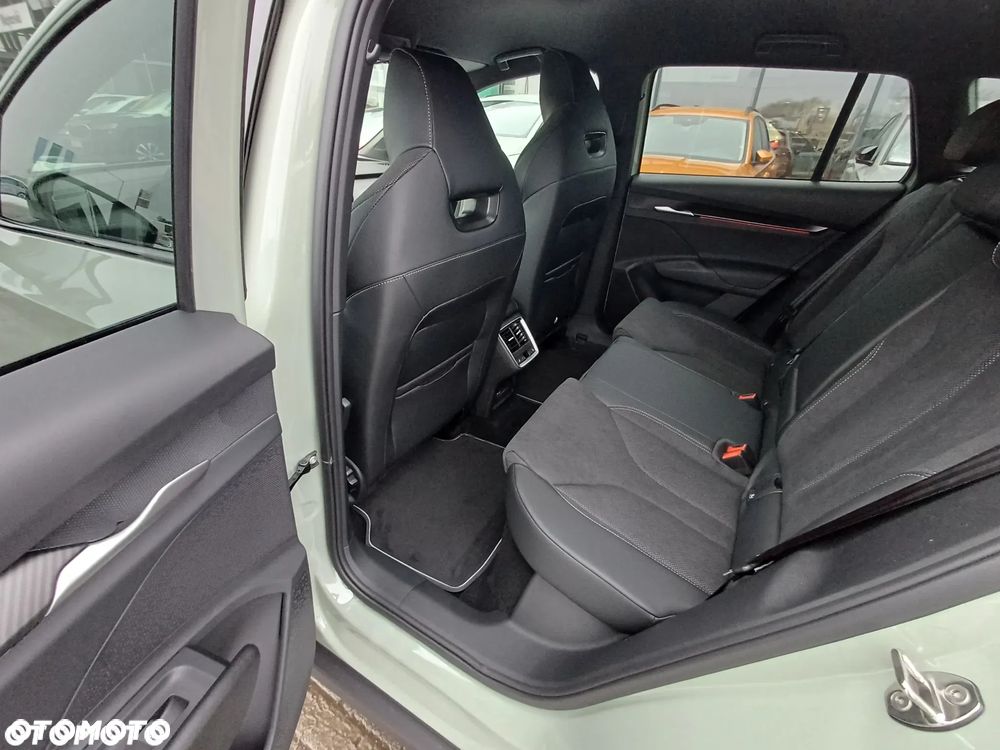 Skoda Elroq 60 63kWh Sportline - 19