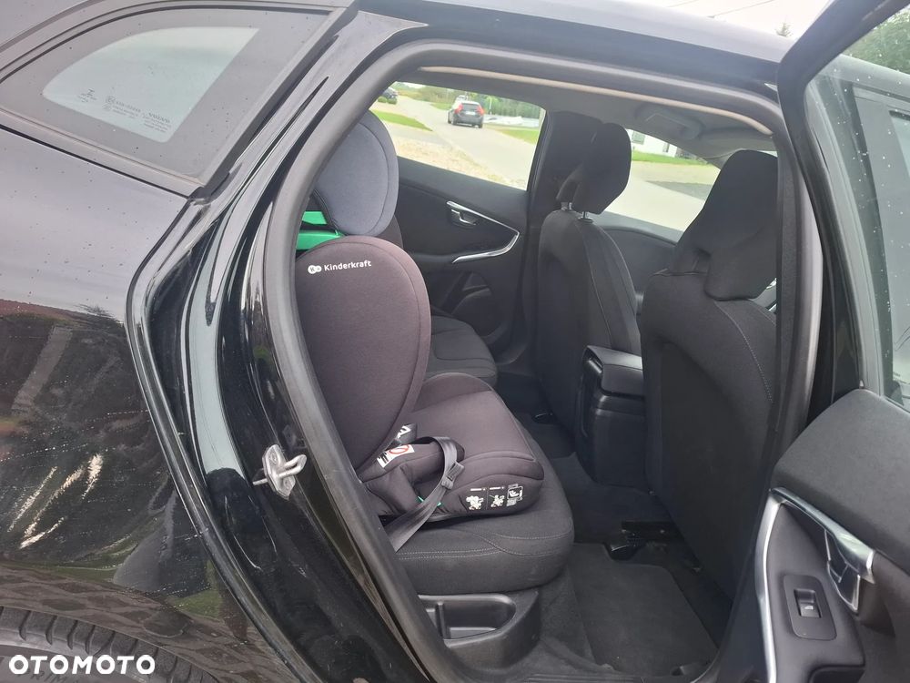 Volvo V40 - 18
