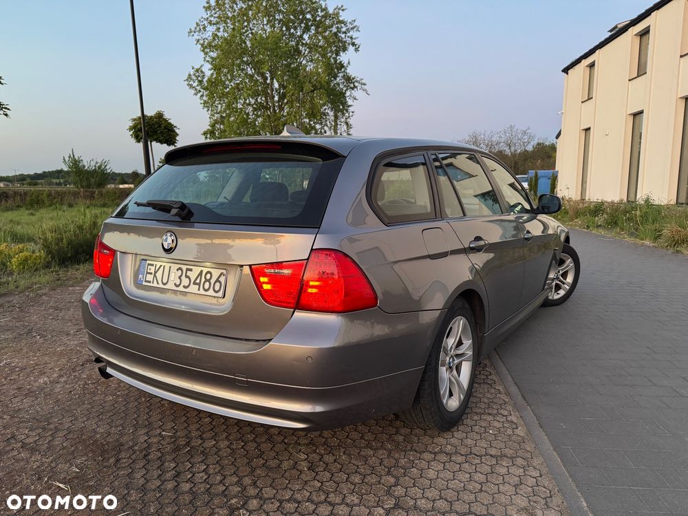 BMW Seria 3 316i - 14