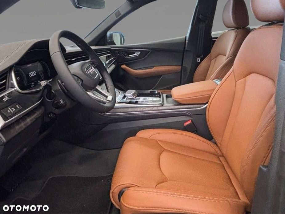 Audi Q8 - 8