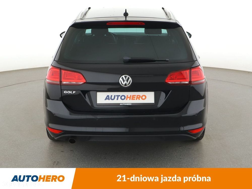 Volkswagen Golf - 5