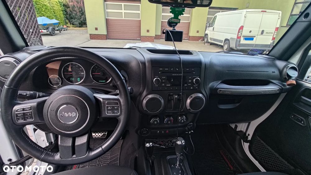 Jeep Wrangler - 15