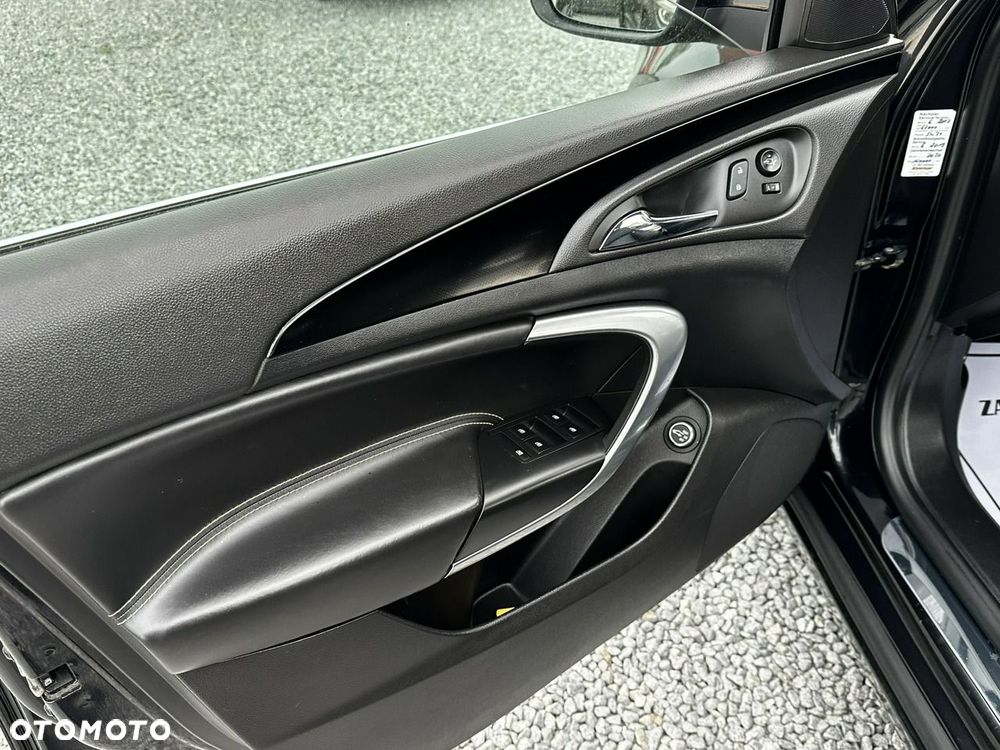 Opel Insignia - 15