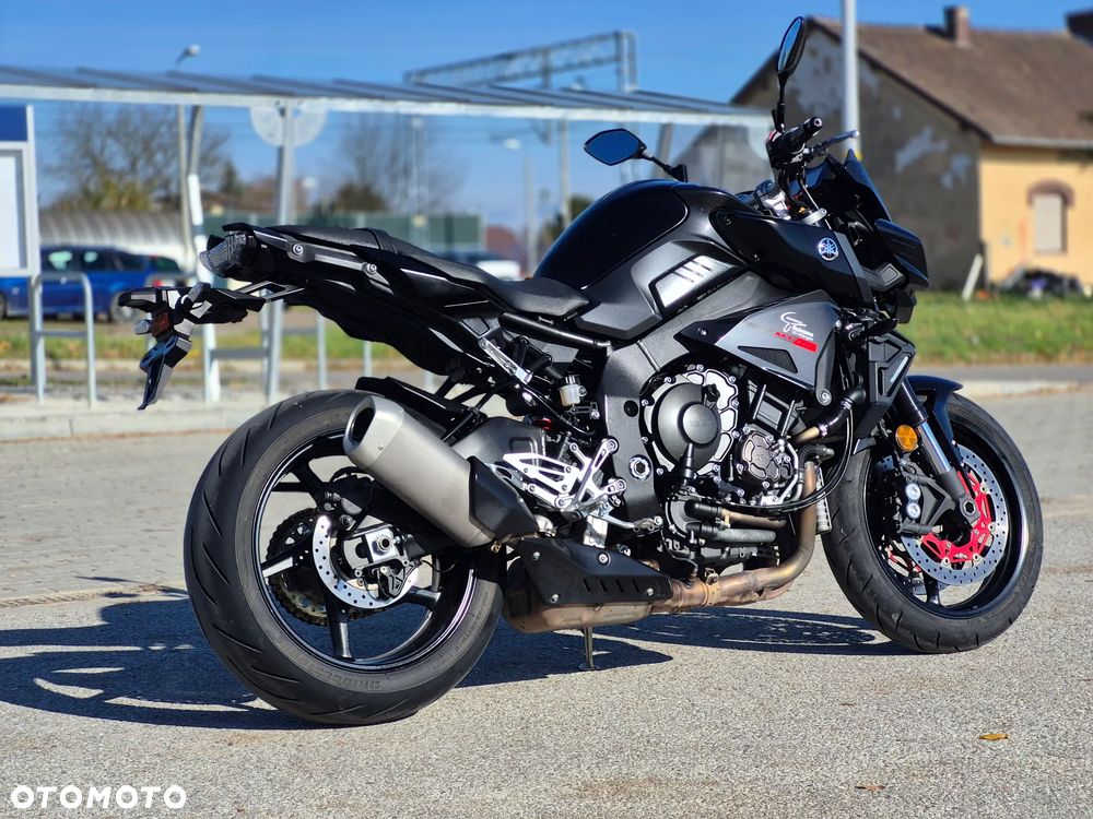 Yamaha MT - 6