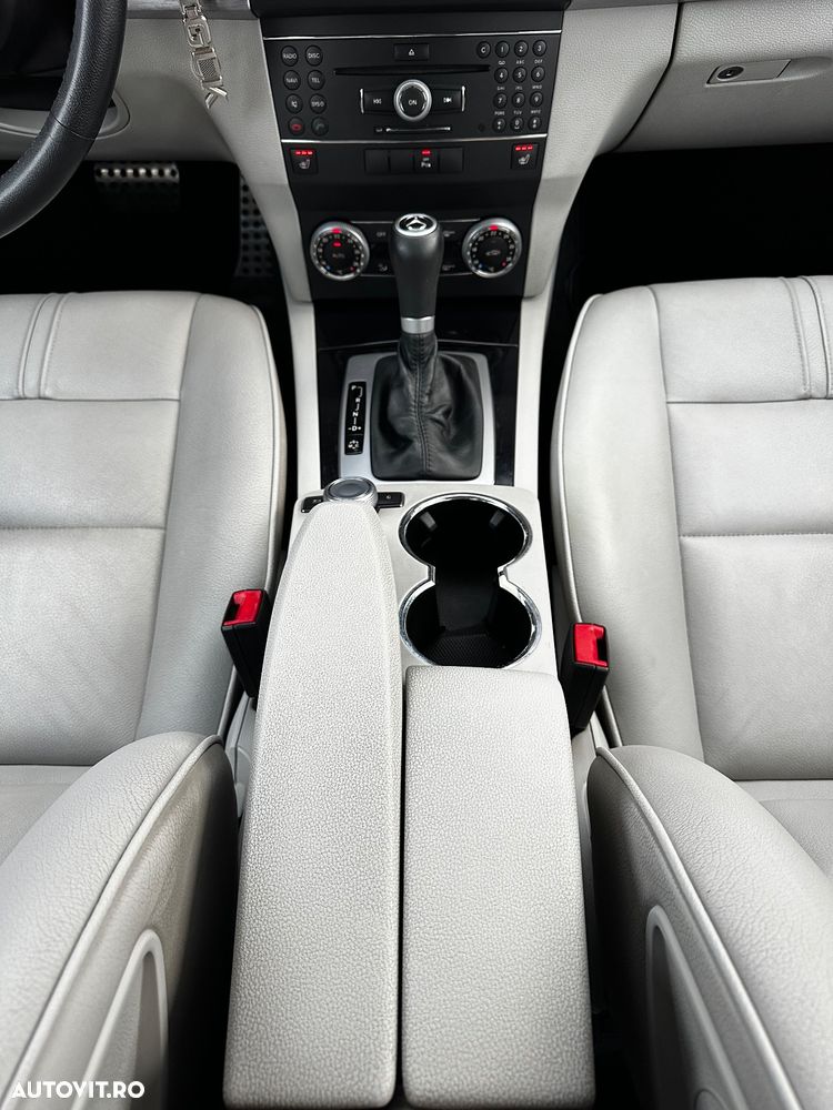 Mercedes-Benz GLK 320 CDI DPF 4Matic 7G-TRONIC - 18