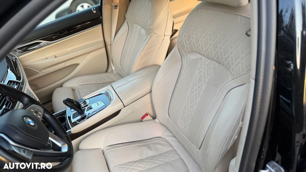 BMW Seria 7 - 12