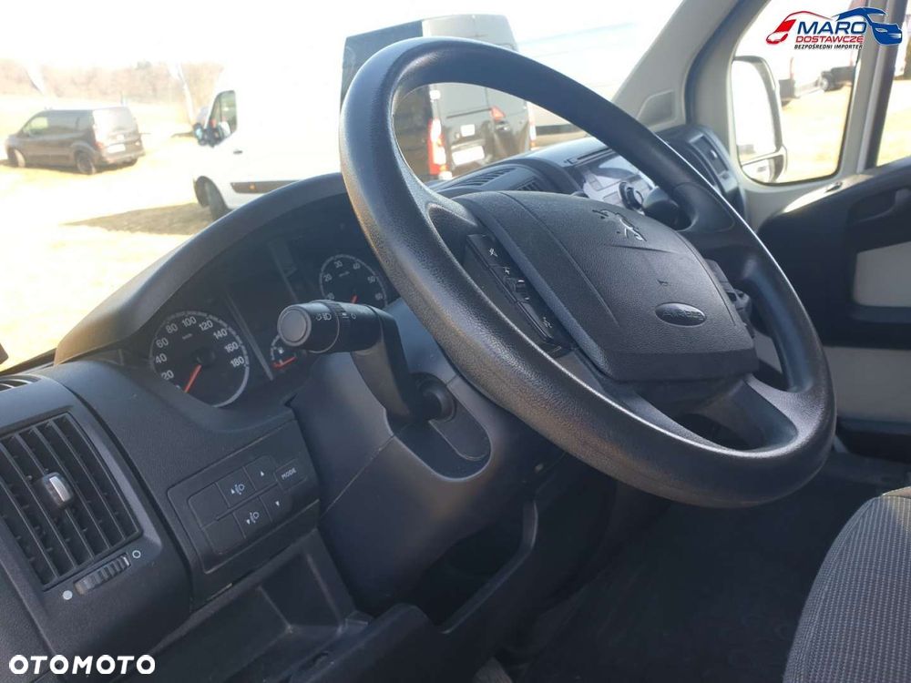 Peugeot BOXER KONTENER WINDA 3,0 180KM - 20