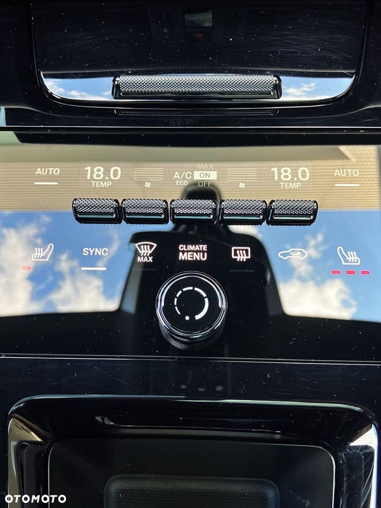 Porsche Cayenne - 33