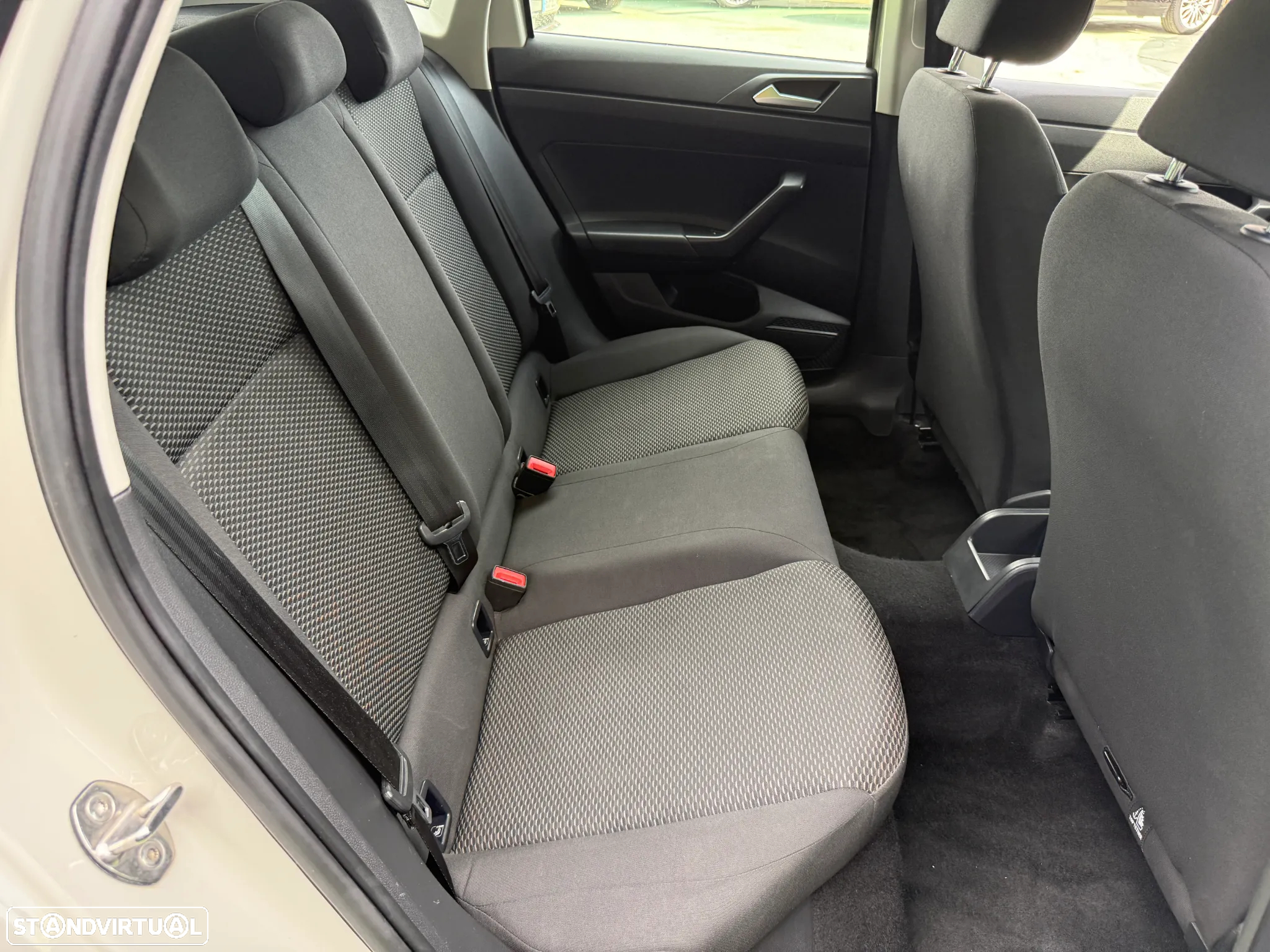 VW Polo 1.0 Trendline - 22