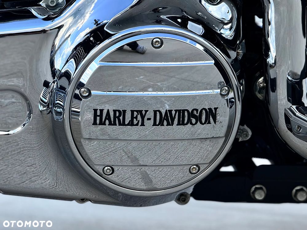 Harley-Davidson Softail Heritage Classic - 28