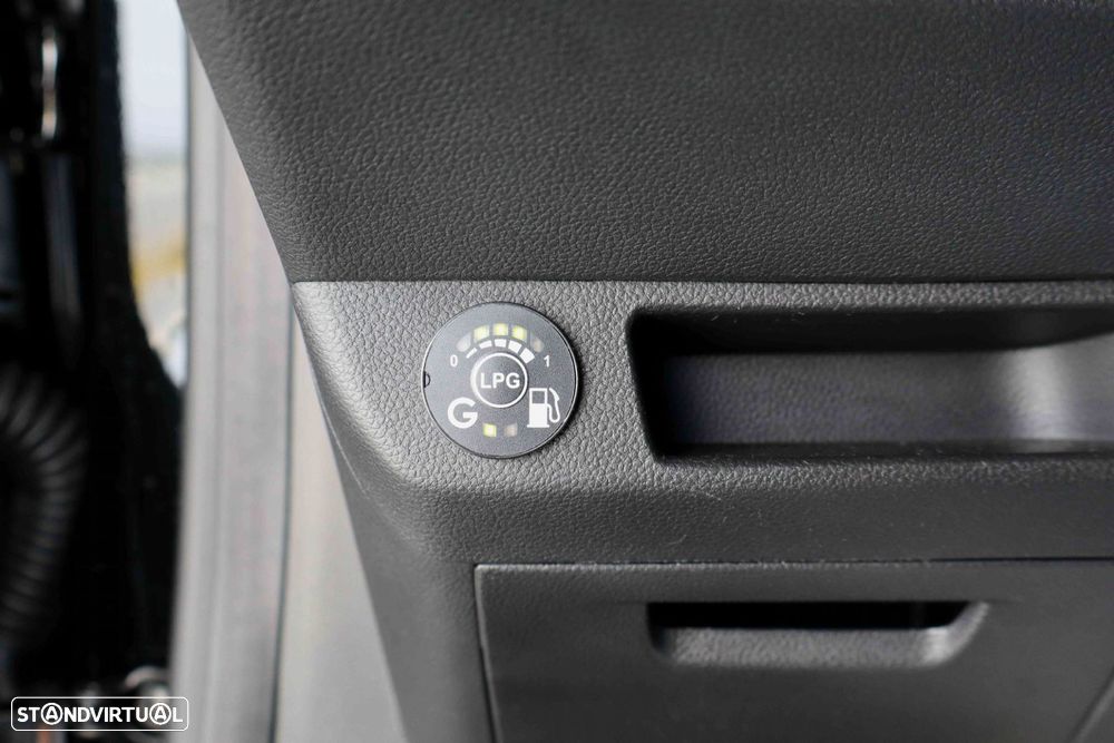 Renault Clio - 12