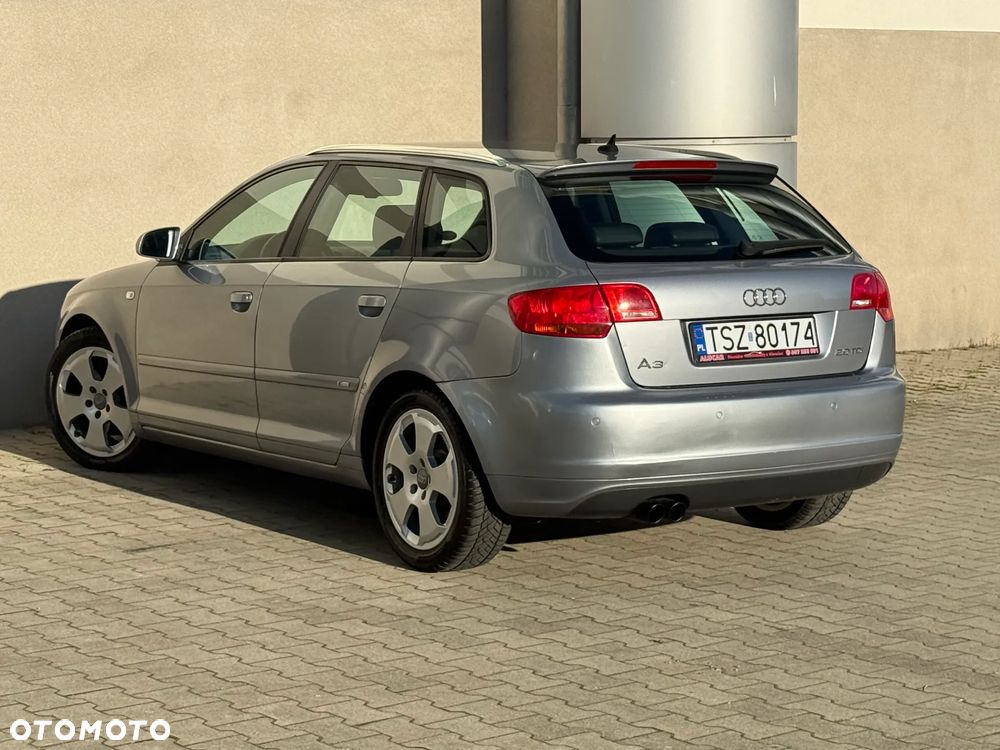 Audi A3 Sportback 2.0 TDI DPF S line Sportpaket (plus) - 4