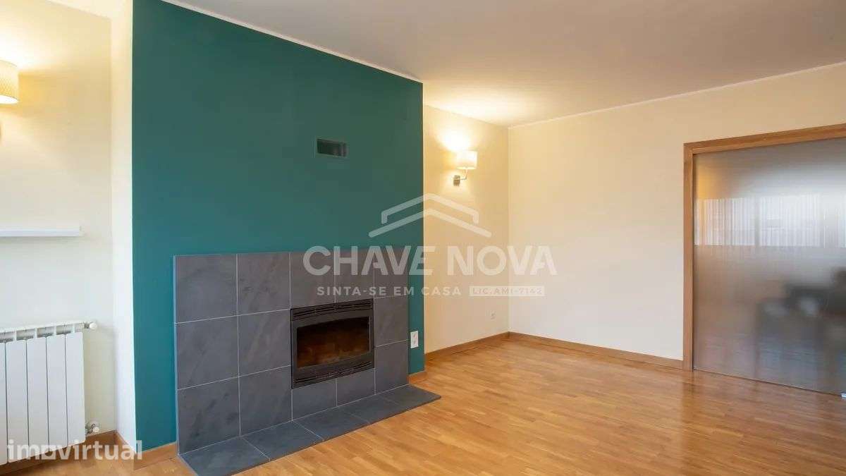 Apartamento T4 | Garagem para 2 Viaturas | Santa Marinha GN/02444-TP - Grande imagem: 2/47