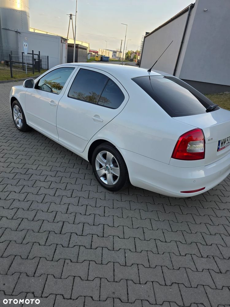 Skoda Octavia 1.6 Elegance - 5