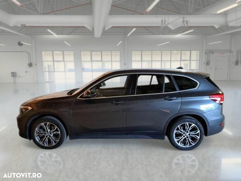 BMW X1 xDrive25e Advantage - 5