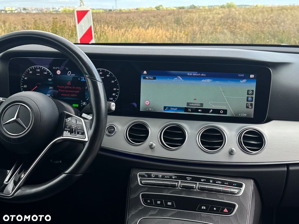 Mercedes-Benz Klasa E 300 de 9G-TRONIC AMG Line - 7