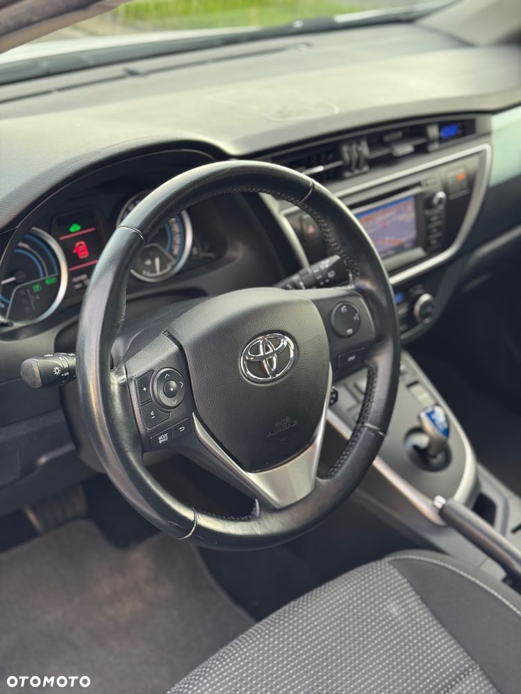 Toyota Auris 1.8 HSD Luna - 16