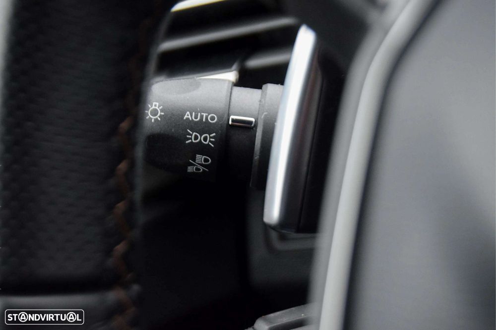 Peugeot 3008 1.6 Hybrid GT Pack e-EAT8 - 16