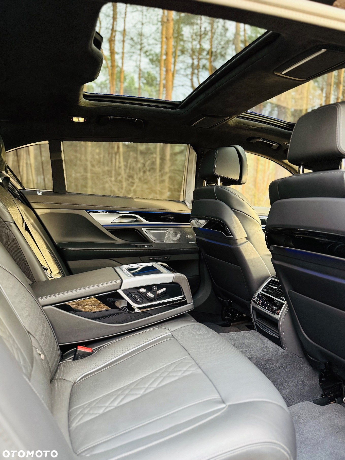 BMW Seria 7 M760Li xDrive - 27