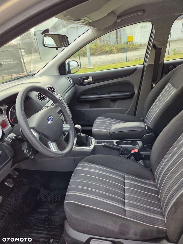 Ford Focus - 20